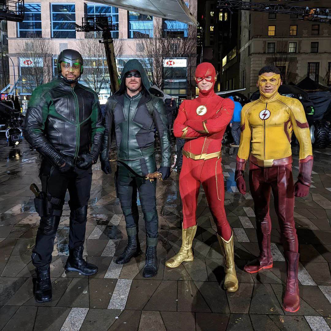 فلش، کماندار سبز، کید فلش و اسپارتان در پشت صحنه فصل نهم سریال The Flash 