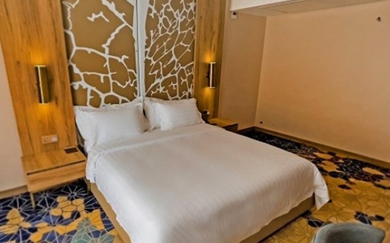 هتل پالاس یا هتل امیرکبیر کیش؟ 